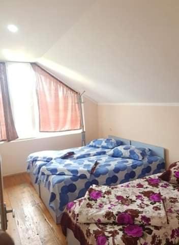 Old House Hotel Уреки Екстериор снимка